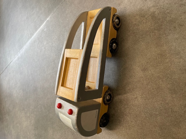 JANOD GREY WOODEN TRUCK